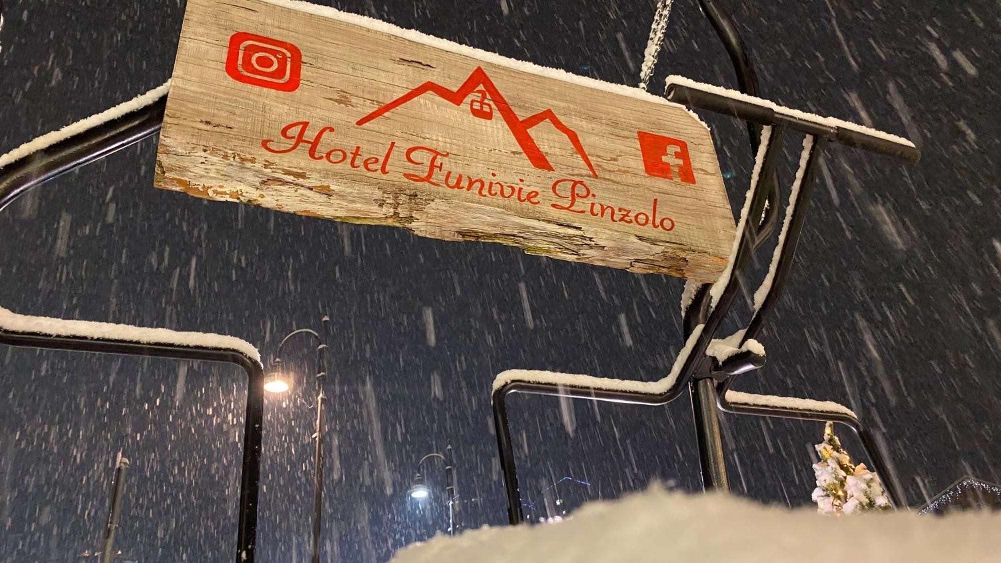 Casteluce Hotel Funivie Pinzolo Exterior photo